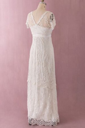 Robe de mariée de col en v au bord de la mer avec ruban de fourreau ceinture