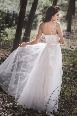 Robe de mariée bretelles spaghetti magnifique attirent naturel romantique