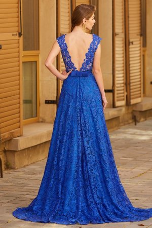 Robe de bal dos nu de princesse avec décoration dentelle v encolure a-ligne