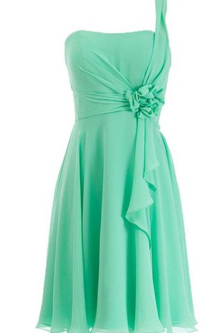 Robe de cocktail courte en chiffon ruché ligne a d'épaule asymétrique