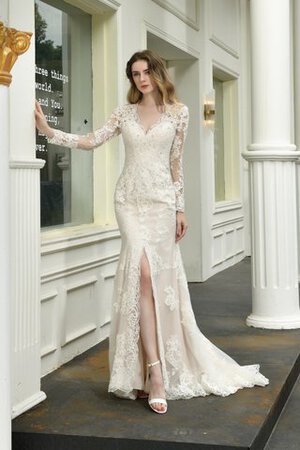 Robe de mariée avec bouton en satin de traîne courte junoesque solennel