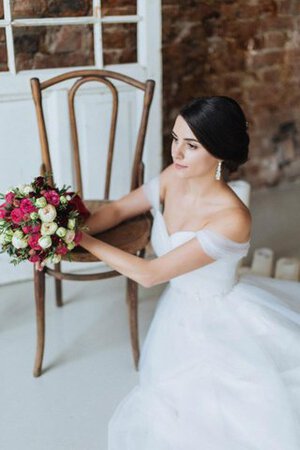 Robe de mariée romantique delicat ligne a manche nulle longueru au niveau de sol