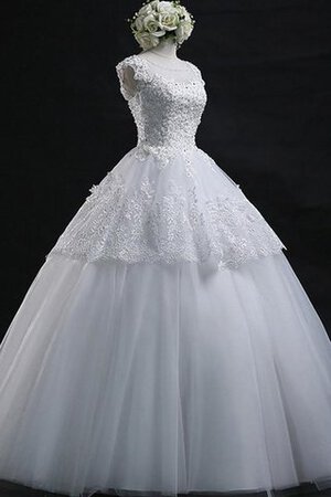 Robe de mariée distinguee plissage romantique longueru au niveau de sol avec gradins