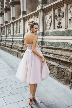 Robe fête de la rentrée distinguee moderne avec nœud de col en cœur de longueur à genou