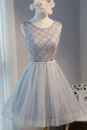 Robe de bal bref avec décoration dentelle encolure ronde avec lacets avec sans manches