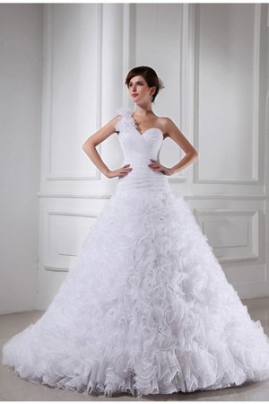 Robe de mariée longue avec perle avec fronce cordon col en forme de cœur