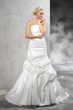 Robe de mariée longue plissage naturel manche nulle cordon