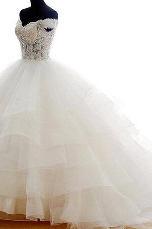 Robe de mariée naturel en tulle avec gradins avec perle epaule nue