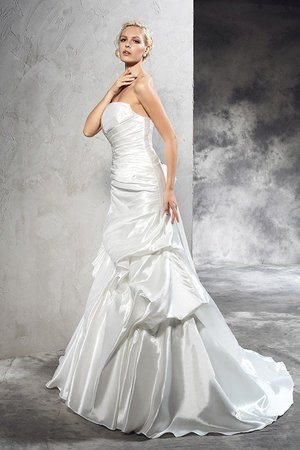 Robe de mariée longue plissage naturel manche nulle cordon