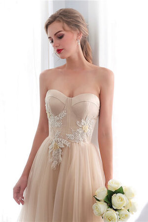 Robe de mariée de bustier avec fleurs délicat de traîne courte attirent