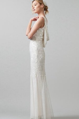 Robe de mariée chic textile en tulle avec fronce au bord de la mer collant