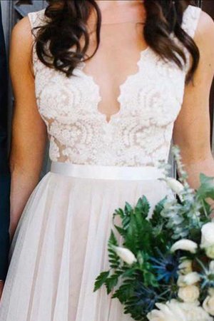 Robe de mariée naturel avec décoration dentelle cordon ligne a en tulle