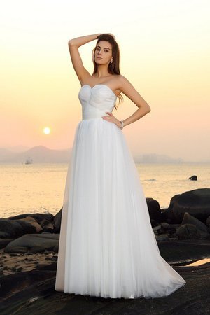 Robe de mariée longue a-ligne col en forme de cœur en plage de princesse