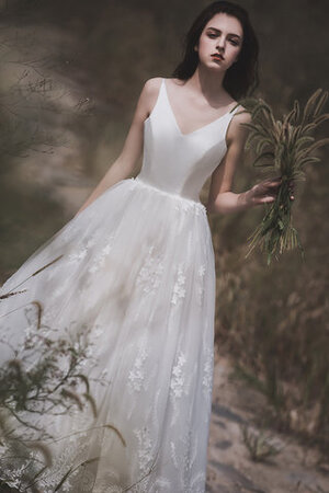 Robe de mariée unique décolleté dans le dos manche nulle impressioé officiel