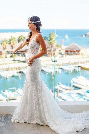 Robe de mariée attirent plissé dos nu en dentelle avec sans manches