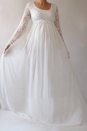 Robe de mariée avec manche longue fabuleux dans l'eglise simple romantique