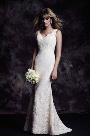 Robe de mariée simple romantique distinguee manche nulle v col profonde