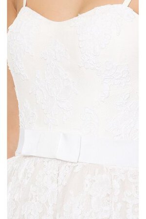 Robe de mariée courte mode nature bandouliere spaghetti ligne a