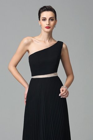 Robe de bal plissé d'épaule asymétrique au drapée avec chiffon ligne a