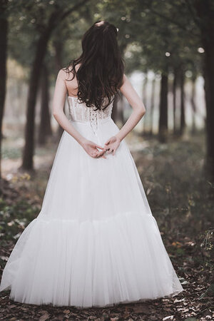 Robe de mariée cordon manche nulle avant-gardiste vintage romantique