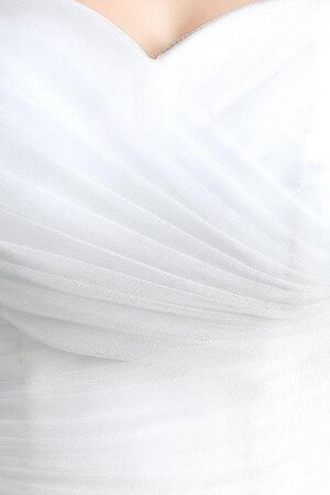 Robe de mariée formelle en chiffon en salle de col en cœur de traîne moyenne