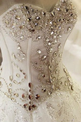 Robe de mariée longue avec ruban avec perle trou serre manche nulle