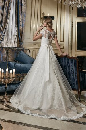 Robe de mariée longue naturel encolure en carré ligne a avec manche courte