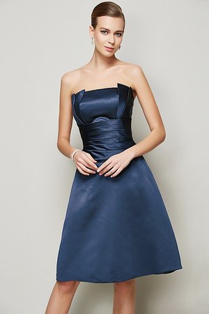 Robe demoiselle d'honneur bref avec sans manches en satin ligne a de princesse