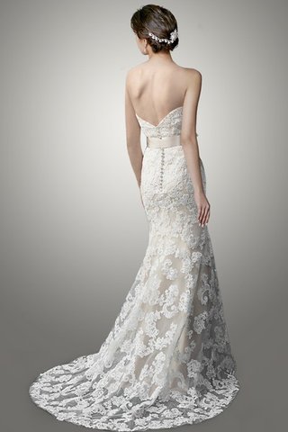 Robe de mariée naturel avec ruban ceinture en étoffe avec sans manches de col en cœur