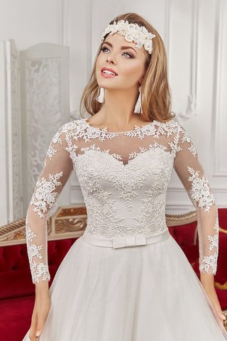 Robe de mariée intemporel sobre de traîne courte a-ligne appliques