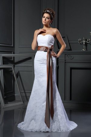 Robe de mariée naturel longue manche nulle fermeutre eclair col en forme de cœur