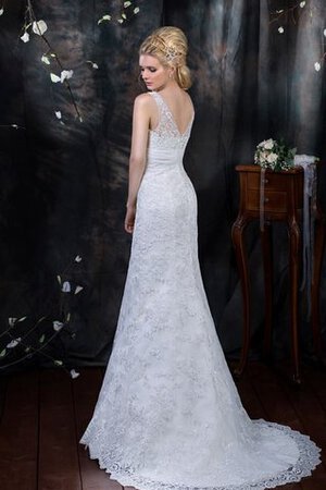 Robe de mariée naturel de fourreau v encolure en dentelle avec perle