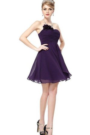 Robe de graduation courte de bustier manche nulle col en forme de cœur ruché