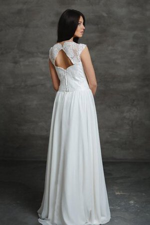 Robe de mariée plissé avec perle trou serre de col bateau longueru au niveau de sol