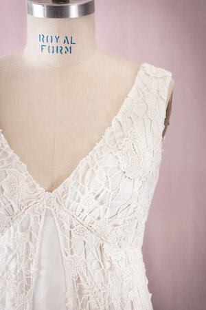 Robe de mariée simple delicat vintage v encolure en plage