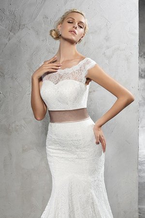 Robe de mariée longue ceinture gaine avec décoration dentelle manche nulle