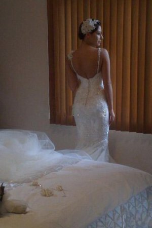 Robe de mariée attirent romantique plissage de traîne moyenne v encolure