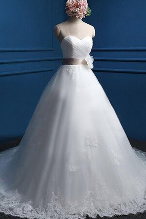 Robe de mariée naturel manche nulle avec ruban avec décoration dentelle en tulle