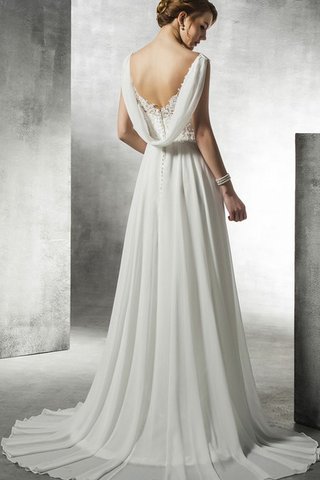 Robe de mariée distinguee avec manche courte avec perle de cape v encolure