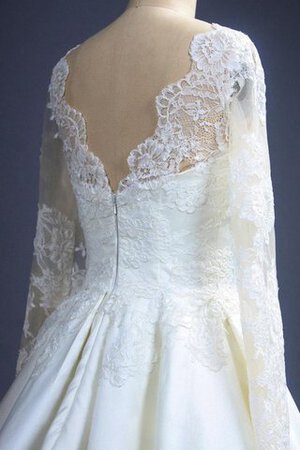 Robe de mariée luxueux modeste a-ligne de traîne moyenne de col entaillé