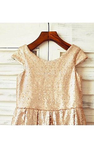 Robe cortège fille naturel longueur mollet ligne a de princesse avec manche courte