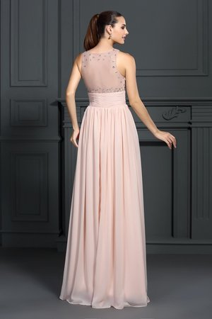 Robe de soirée longue avec chiffon de princesse ligne a col en bateau