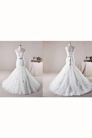 Robe de mariée avec chiffon d'épaule asymétrique en satin de sirène cordon