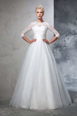 Robe de mariée en organza avec manche 3/4 appliques au niveau de cou de mode de bal