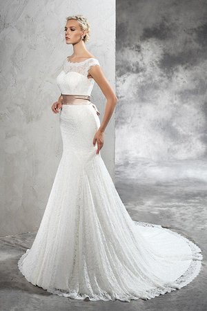 Robe de mariée longue ceinture gaine avec décoration dentelle manche nulle