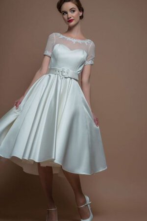 Robe de mariée boutonné avec ruban ceinture en étoffe a-ligne jusqu'au mollet