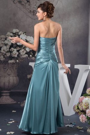 Robe de soirée longue croisade avec fleurs de bustier