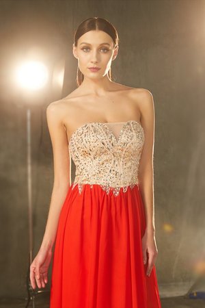 Robe de soirée avec perle de princesse ligne a de bustier avec chiffon