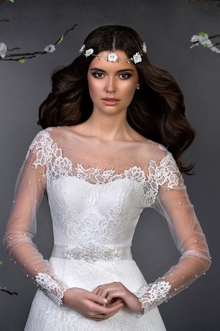 Robe de mariée longue delicat ceinture appliques textile en tulle