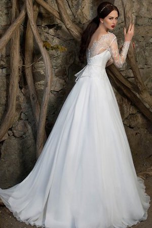 Robe de mariée romantique modeste distinguee ligne a en dentelle